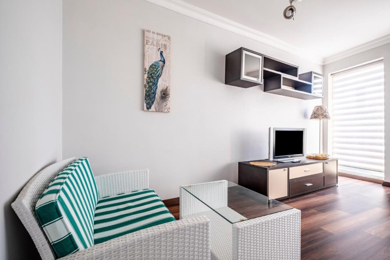 Sleek Flat 50 M To Bull Statue In Kadikoy Apartamento Estambul Exterior foto